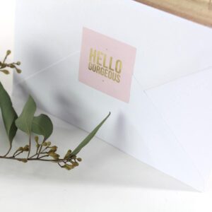 Stickers "HELLO GORGEOUS" roze (per 20)